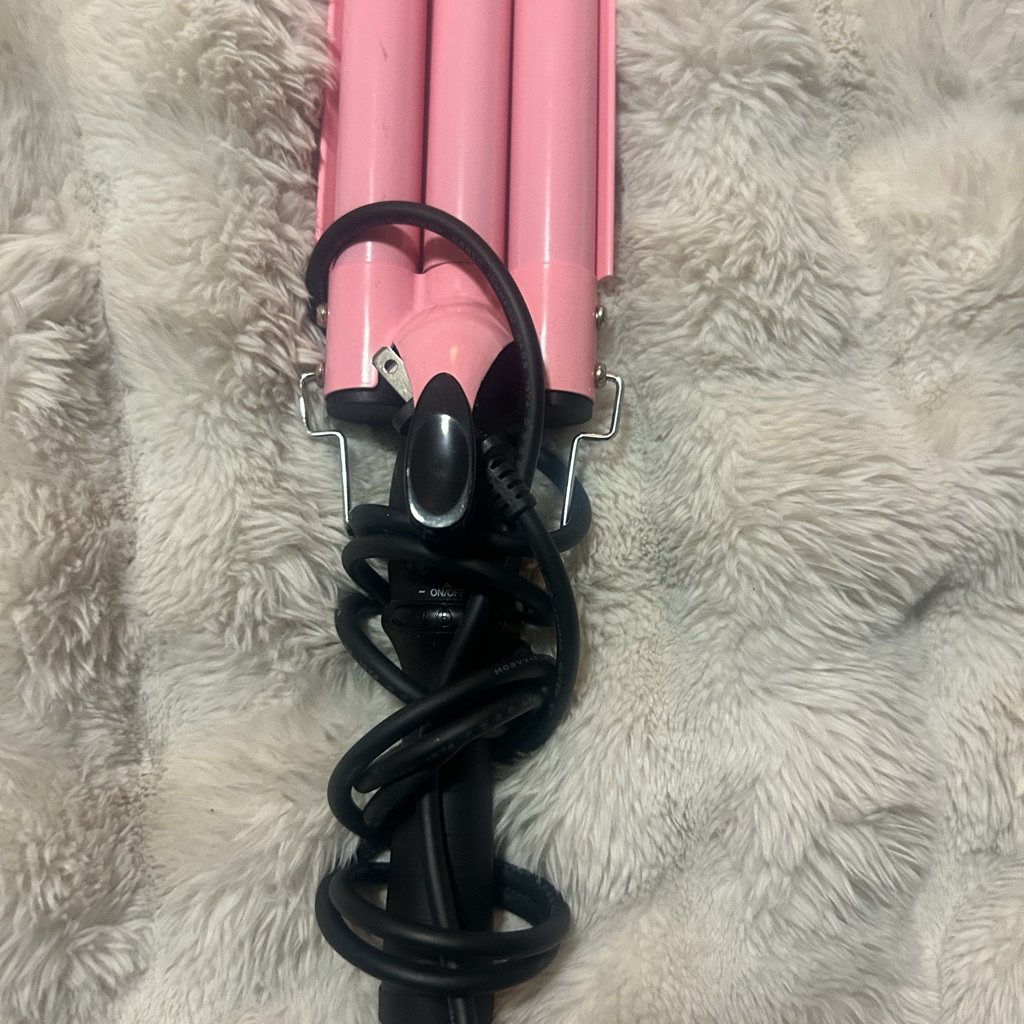 Pink Hair Waver Styling Tool Pink Hair Waver Styling Tool